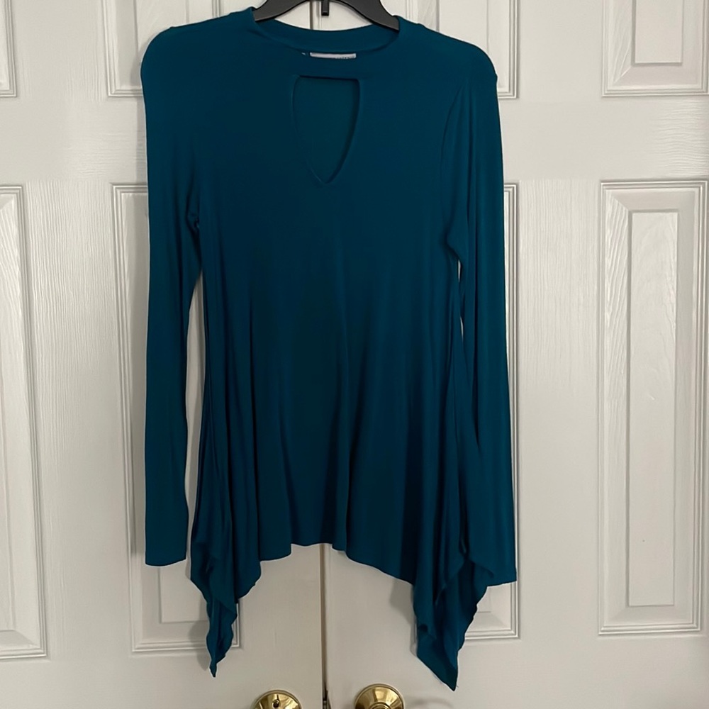 SOLD! JL Jennifer Lopez turquoise blouse w/neckline cut-out